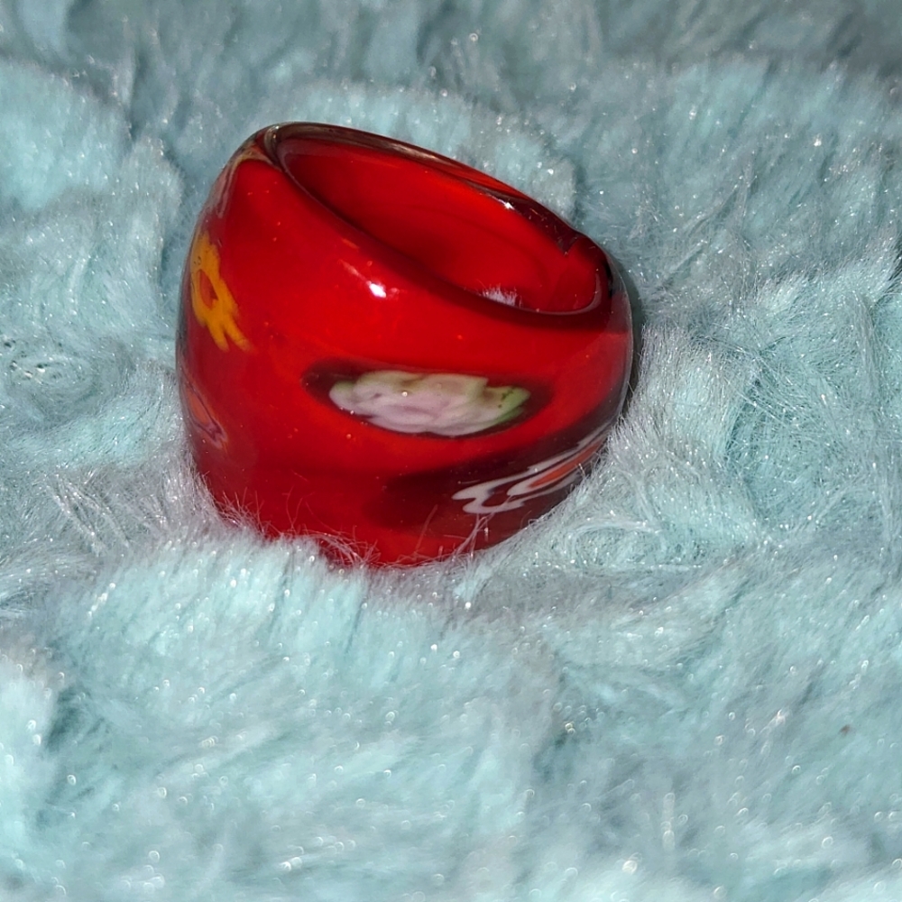 Pier1 Blown Glass Ring Sz. 5 ❤️